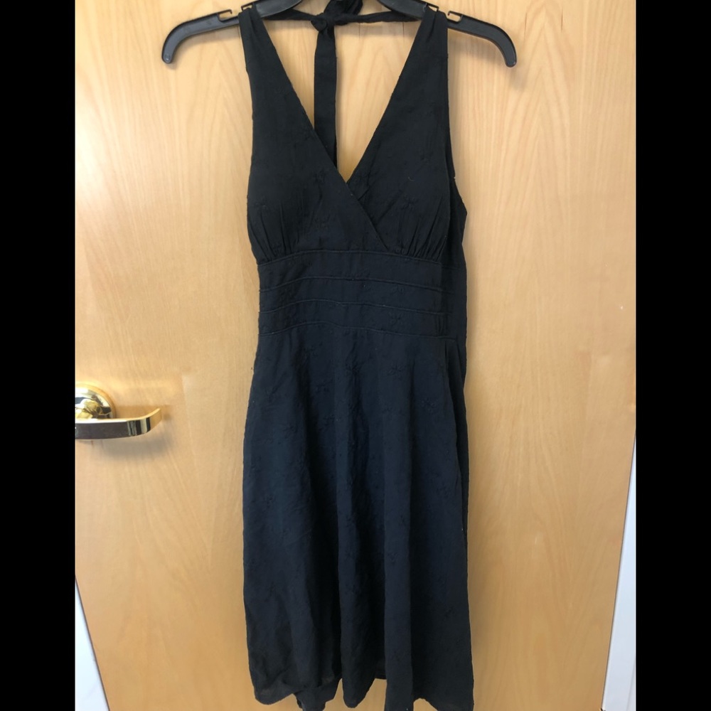 ☀️3/$15☀️ Kim Rogers Signature Black Halter Dress Size 6
